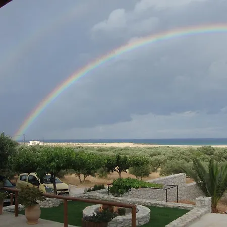 Faros Apartments *