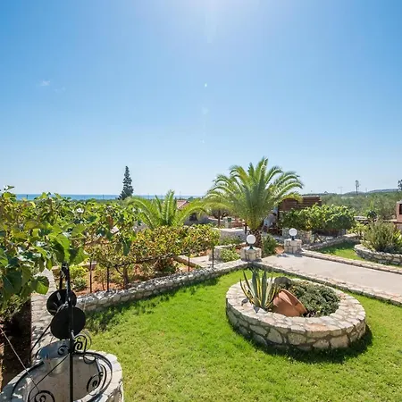 Faros Apartments * Xerokampos (Crete)